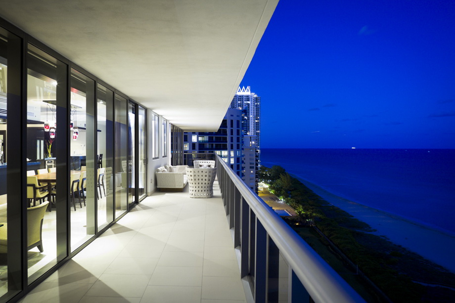 Puerto Azul - residential interior design by David Gonzalez-Blanco and William Jurberg